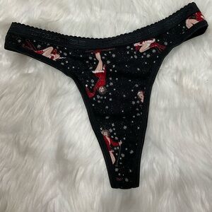 Y2K Victoria's Secret Festive Black and Red Cotton Thong